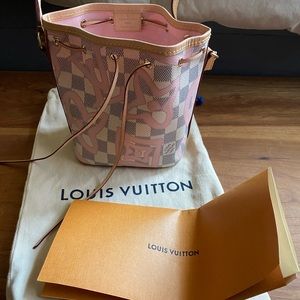Louis Vuitton Nano Noe Azur Tahtienne
